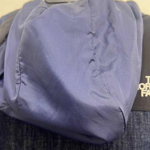 Supreme The North Face Denim Dot Shot Jacket. Worn twice. In great condition!! - Picture 10 of 16